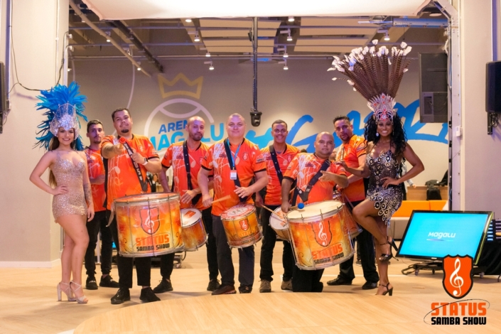 Bateria e Passistas em Evento Corporativo Magalu