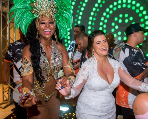 Passista Elaine de Abreu e Noiva Grasi